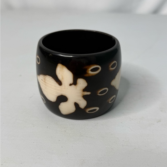 Vintage wide bangle bracelet - Picture 1 of 5
